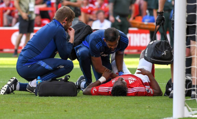 Veste cutremurătoare în Premier League: Fotbalistul este în comă indusă, după accidentarea horror din weekend