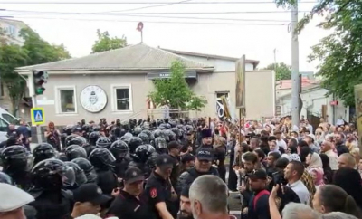 Socialiștii dau vina pe guvernare pentru incidentele de la marșul LGBT, dar nu își asumă responsabilitatea pentru contramanifestație - VIDEO
