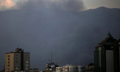 Avioanele israeliene au bombardat postul public de televiziune din Teheran. Reacția prezentatoarei, în timp ce era în direct - VIDEO 