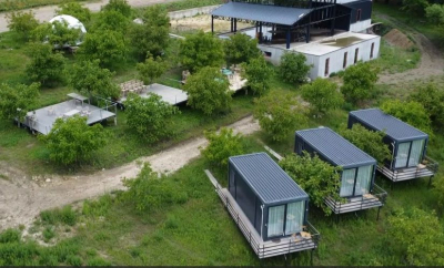 Dragoste, natură și antreprenoriat: Cu sprijin european și un plan bine gândit, doi tineri au transformat dealurile Orheiului într-o destinație turistică - VIDEO