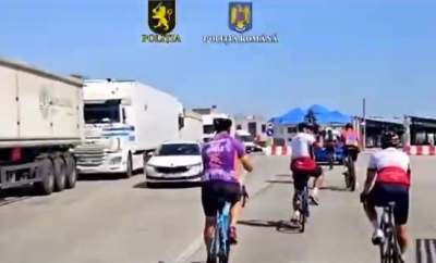 100 de cicliști amatori pedalează între România și Chișinău pentru a promova siguranța rutieră și transportul alternativ - VIDEO