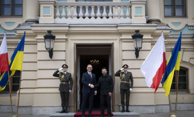 Andrzej Duda a fost decorat de Volodimir Zelenski în ultima vizită a președintelui polonez în Ucraina - VIDEO