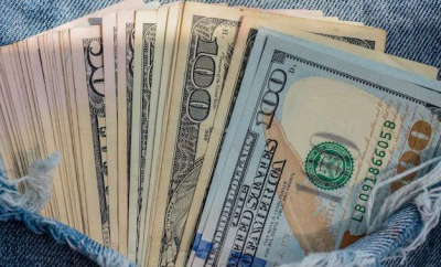 Curs valutar BNM pentru 4 iulie. Cât costă astăzi un euro și un dolar - FOTO
