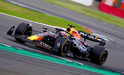Campionul ultimelor patru sezoane din Formula 1, Max Verstappen, a câștigat calificările la Marele Premiu al Marii Britanii pe muchie de cuțit - VIDEO