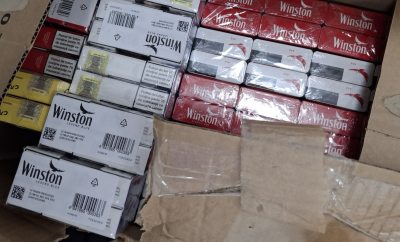 Un șofer a încercat să scoată ilegal din țară 510 pachete de țigări, la vama Cahul. Unde erau ascunse acestea - FOTO