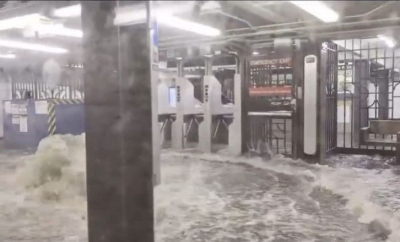 După Texas, nord-estul SUA se confruntă cu inundații severe. Ploile abundente au paralizat traficul și metroul - VIDEO