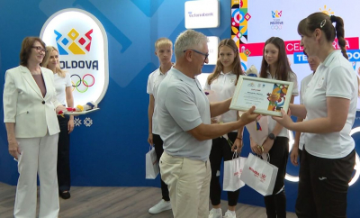 Eroii de la Festivalul Olimpic al Tineretului European, premiați cu flori și diplome la Comitetul Național Olimpic - VIDEO