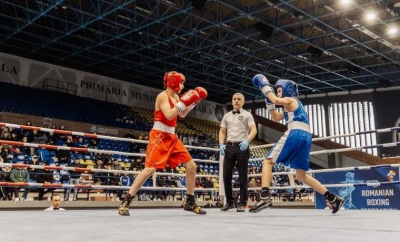 Șapte medalii obținute de tinerii boxeri moldoveni la Campionatul European printre școlari - VIDEO
