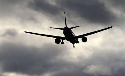 Un avion a aterizat de urgență după „turbulențe semnificative”. Zeci de pasageri transportați la spital