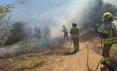 Pompierii moldoveni continuă misiunile în Grecia: Aceștia ajută la stingerea incendiilor de proporții în mai multe regiuni, alături de pompierii eleni - FOTO
