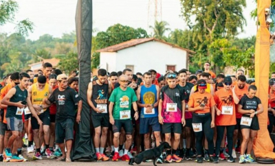 Un bărbat din Brazilia a ieșit băut din bar și, încălțat în șlapi, s-a aliniat la startul unui maraton de 8 kilometri. A terminat înaintea multor alergători pregătiți și antrenați - VIDEO