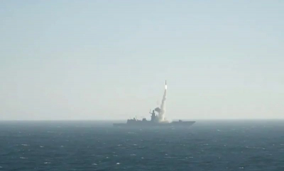 Rusia a lansat o rachetă hipersonică Zircon în Marea Barents - VIDEO