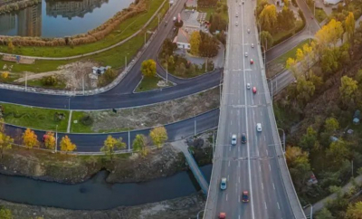 După trei ani de șantier, promisiuni și nervi în trafic, podul de pe Mihai Viteazul din Chișinău a fost redeschis complet circulației - VIDEO