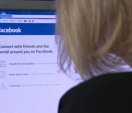 Femeie din Portugalia data in judecata pentru o fotografie postata pe Facebook. Ce reprezinta imaginea. FOTO Femeie din Portugalia data in judecata pentru o fotografie postata pe Facebook. Ce reprezinta imaginea. FOTO