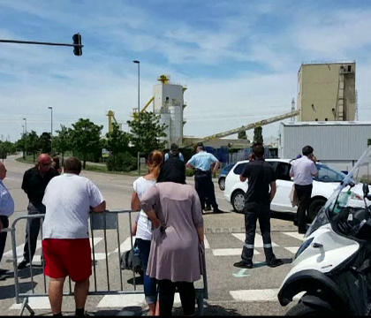 Autorul atacului din Franta a fost de doua ori in atentia serviciilor secrete. Premiera macabra marcata dupa acest atentat Autorul atacului din Franta a fost de doua ori in atentia serviciilor secrete. Premiera macabra marcata dupa acest atentat
