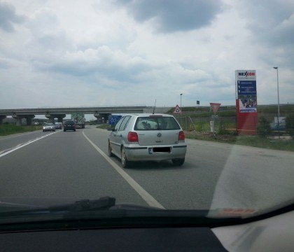 Ce a putut sa transporte un roman in masina personala. Un sofer din spatele sau a facut poza zilei Ce a putut sa transporte un roman in masina personala. Un sofer din spatele sau a facut poza zilei