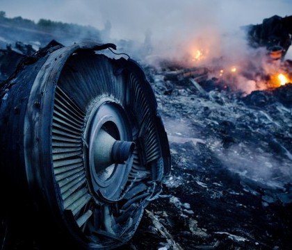 Zborul MH17. Familiile victime ii cer despagubiri de 900 de mil. USD liderului separatist Igor Girkin Zborul MH17. Familiile victime ii cer despagubiri de 900 de mil. USD liderului separatist Igor Girkin