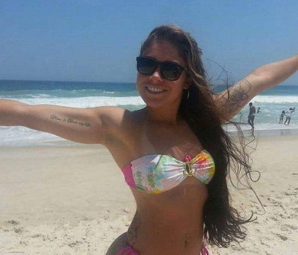 Cea mai sexy maturatoare de strazi din Brazilia, devenita vedeta peste noapte. Cum vrea sa profite de publicitatea capatata