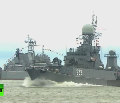 Momentul in care o nava de razboi rateaza lansarea unei rachete chiar de Ziua Marinei Ruse. Reactia lui Vladimir Putin. VIDEO Momentul in care o nava de razboi rateaza lansarea unei rachete chiar de Ziua Marinei Ruse. Reactia lui Vladimir Putin. VIDEO