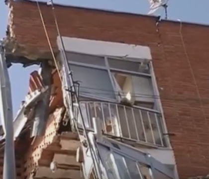 Un bloc din Madrid s-a prabusit la 5 ore dupa ce locuitorii au fost evacuati. Au vazut peretii fisurati. VIDEO Un bloc din Madrid s-a prabusit la 5 ore dupa ce locuitorii au fost evacuati. Au vazut peretii fisurati. VIDEO
