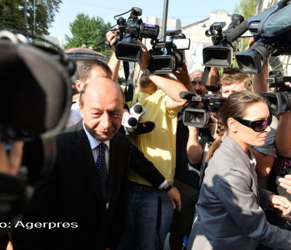 Traian Basescu, citat la ICCJ in cazul ziaristilor rapiti in Irak: "Il voi actiona si eu in instanta pe acest Vadim Tudor"