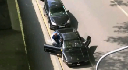 Doi polonezi fura un Ferrari in mai putin de un minut in mijlocul zilei! Metoda de actionare e absolut incredibila! VIDEO