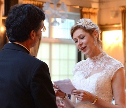 Nu si-a imaginat niciodata ca sotul ei, doctor in chimie, ar putea sa ascunda asa ceva. Femeia a anuntat politia. FOTO Nu si-a imaginat niciodata ca sotul ei, doctor in chimie, ar putea sa ascunda asa ceva. Femeia a anuntat politia. FOTO