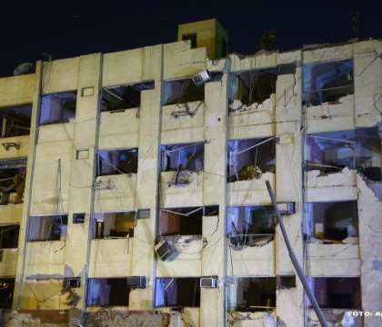 Egiptul, terorizat de Statului Islamic. 6 politisti din Cairo au fost raniti de o bomba care a explodat langa sectia lor Egiptul, terorizat de Statului Islamic. 6 politisti din Cairo au fost raniti de o bomba care a explodat langa sectia lor
