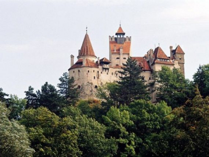 Castelul Bran, la vanzare? Istoria locului facut celebru de Dracula, personaj fictiv, dar macabru Castelul Bran, la vanzare? Istoria locului facut celebru de Dracula, personaj fictiv, dar macabru