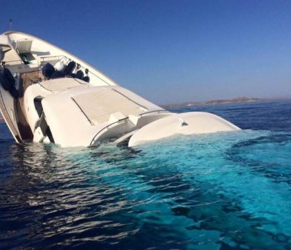 VIDEO - Momentul in care un iaht de lux este "inghitit" de apele Mediteranei. Ambarcatiunea valora 10 milioane de euro VIDEO - Momentul in care un iaht de lux este "inghitit" de apele Mediteranei. Ambarcatiunea valora 10 milioane de euro