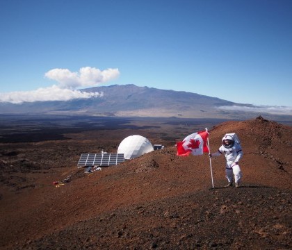 Misiune spatiala pe Terra. NASA a inchis 6 oameni intr-un dom pentru a testa efectele unui zbor pe Marte