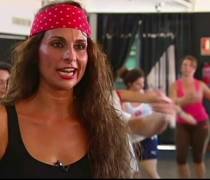 Ideea de aerobic a unei foste miss Spania atrage zeci de participanti: "Slabesti mai mult decat in 3 ore la sala" Ideea de aerobic a unei foste miss Spania atrage zeci de participanti: "Slabesti mai mult decat in 3 ore la sala"