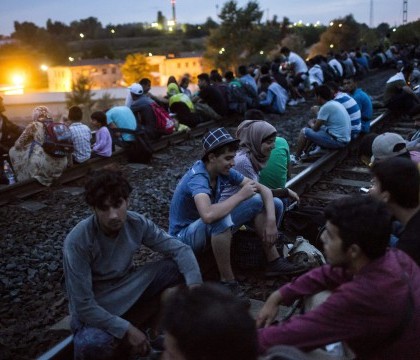 Haos si revolta in Ungaria, dupa ce peste 600 de imigranti au incercat sa fuga. Autoritatile au folosit gaze lacrimogene