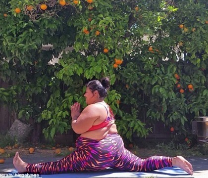 Este supraponderala, dar poate sa stea in pozitii complicate de yoga. Pozele cu care aceasta tanara si-a cucerit fanii Este supraponderala, dar poate sa stea in pozitii complicate de yoga. Pozele cu care aceasta tanara si-a cucerit fanii
