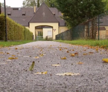 Imigrantii care au fost cazati la Dachau. Ce cred refugiatii care au ajuns sa locuiasca langa fostul lagar de concentrare Imigrantii care au fost cazati la Dachau. Ce cred refugiatii care au ajuns sa locuiasca langa fostul lagar de concentrare