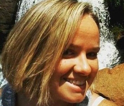 A incercat sa il salveze pe soferul care a provocat un accident si a platit cu propria ei viata. Drama unei asistente medicale