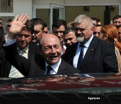 Traian Basescu, despre o posibila candidatura-surpriza:"In politica nu faci doar ce vrei, ci si ce trebuie"