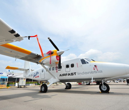 Un avion cu 10 persoane la bord a disparut in estul Indoneziei. Printre pasageri se numara si 3 copii Un avion cu 10 persoane la bord a disparut in estul Indoneziei. Printre pasageri se numara si 3 copii