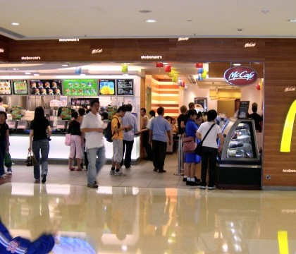 Descoperire macabra intr-un fast-food din Hong Kong. Cum a fost gasita o femeie, la 24 de ore de cand a intrat in restaurant Descoperire macabra intr-un fast-food din Hong Kong. Cum a fost gasita o femeie, la 24 de ore de cand a intrat in restaurant