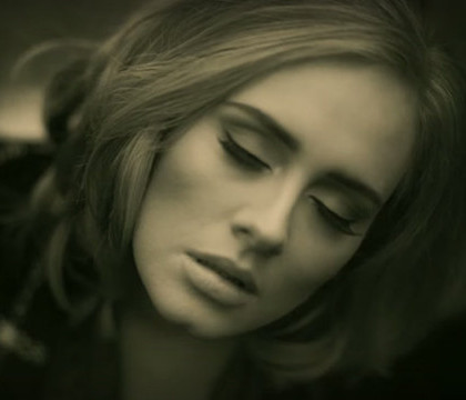 Adele, revenire spectaculoasa dupa 3 ani de absenta. Artista a lansat videoclipul piesei "Hello" - VIDEO Adele, revenire spectaculoasa dupa 3 ani de absenta. Artista a lansat videoclipul piesei "Hello" - VIDEO