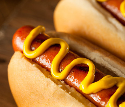 Ce au descoperit cercetatorii cand au analizat crenvurstii si carnatii din hotdogi. Rezultatele ingrijoratoare ale studiului Ce au descoperit cercetatorii cand au analizat crenvurstii si carnatii din hotdogi. Rezultatele ingrijoratoare ale studiului