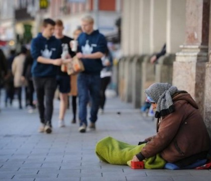 Cersetorii romani din Suedia strang donatii pentru refugiati