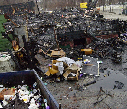 Cele mai grave incendii in cluburi din istorie. Tragedia din 2003 din SUA, identica celei din clubul Colectiv