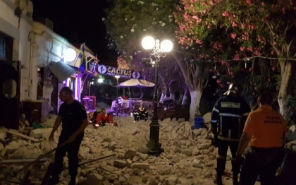 Cutremur cu magnitudinea 6,7 in Turcia si Grecia. Cei doi turisti morti sunt din Turcia si Suedia - FOTO/VIDEO Cutremur cu magnitudinea 6,7 in Turcia si Grecia. Cei doi turisti morti sunt din Turcia si Suedia - FOTO/VIDEO