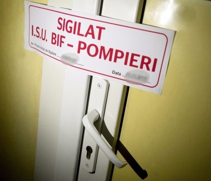 Primul club din Bucuresti care a fost inchis de pompieri. Administratorii din toata tara se plang de birocratie Primul club din Bucuresti care a fost inchis de pompieri. Administratorii din toata tara se plang de birocratie