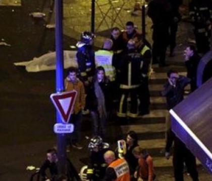 87 de oameni din sala de spectacole Bataclan ar fi fost ucisi. Corespondent CNN: i-au executat cu calm pe ostatici, si-au reincarcat armele si au continuat sa ucida oameni fara a rosti un cuvant