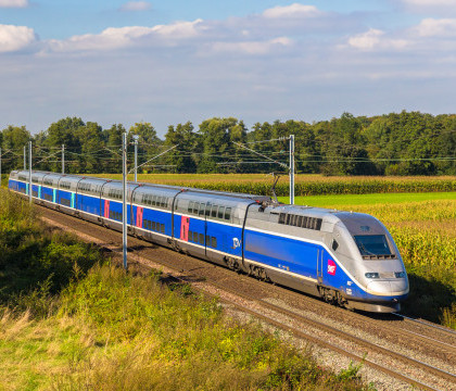 Un tren a deraiat, in apropiere de Strasbourg. Presa franceza scrie ca cinci persoane au decedat