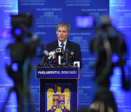 Guvernul Ciolos a trecut fara probleme de Parlament. 389 de senatori si deputati au votat "pentru" Guvernul Ciolos a trecut fara probleme de Parlament. 389 de senatori si deputati au votat "pentru"