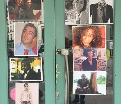 Tinerii ucisi in cafeneaua din Paris de catre doi dintre teroristi erau toti prieteni si sarbatoreau o zi de nastere
