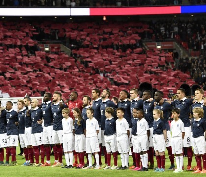 Omagiu emotionant pe Wembley. Momentul in care zeci de mii de oameni au intonat in cor La Marseillaise "Suntem toti impreuna" - VIDEO Omagiu emotionant pe Wembley. Momentul in care zeci de mii de oameni au intonat in cor La Marseillaise "Suntem toti impreuna" - VIDEO